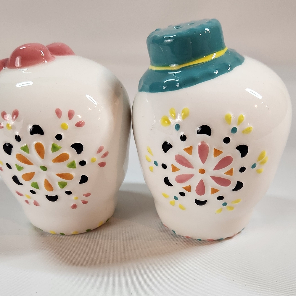 Day of the Dead Salt & Pepper Shakers Happy Sugar Skulls Unique Couple